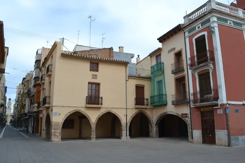 Porches de la plaça de la Vila, Vila-real
